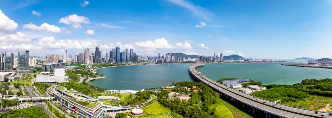 深资管 建设世界服务贸易基地是前海响应国家所需、契合深圳所向、发挥自身所长的战略选择